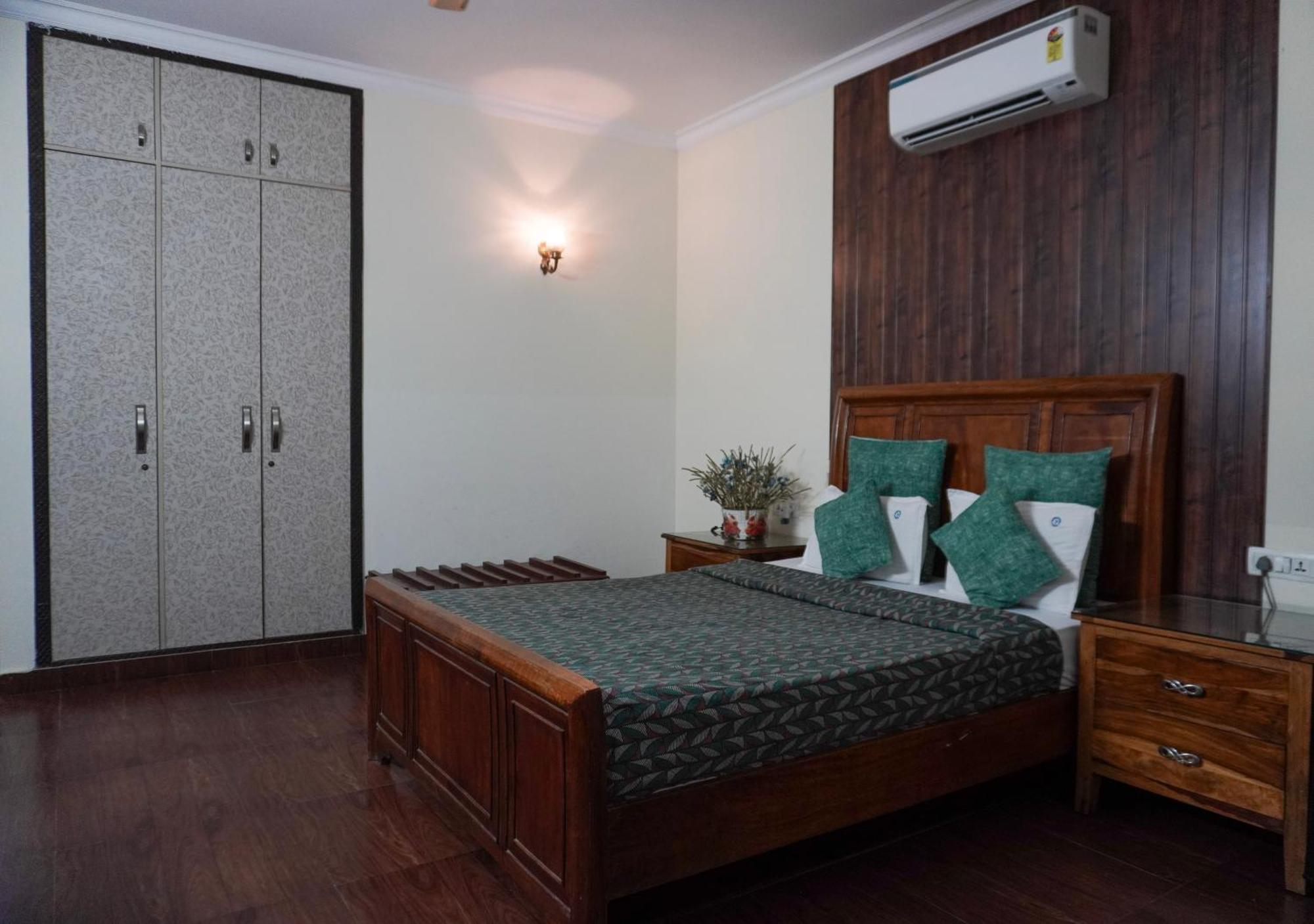 Perch Arbor Suites Гургаон Экстерьер фото